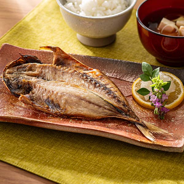 沼津 四代目弥平 国産 手開き真あじの開き(個包装) 70g×8【おいしいお取り寄せ】　商品画像1
