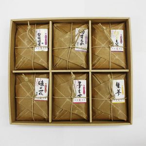 広島県尾道市 小さな油紙佃煮６品セット昔ながらの昆布佃煮160g×1、特上しそ昆布160g×1、切するめ90g×1、味の花100g×1、子もち昆布160g×1、生姜昆布160g×1【NN】